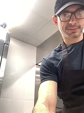 hailzeffn online show from 03-17-26, 05:49