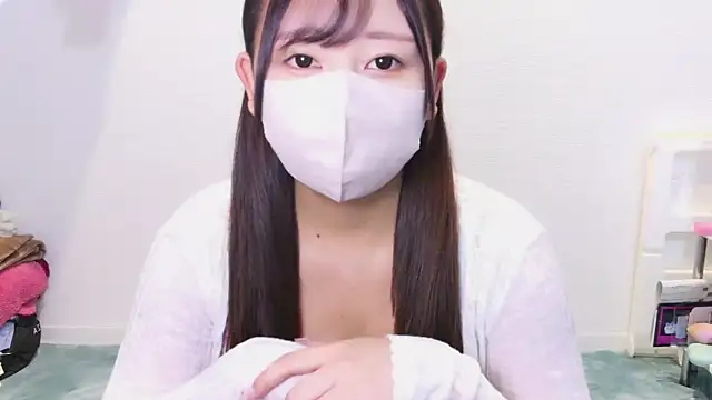Snapshot of YUTSU_KI chatting on 12-14-24, 08:08 YUTSU KI online show from 12-14-24, 08:08