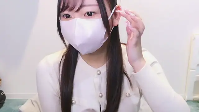 Snapshot of YUTSU_KI chatting on 12-21-24, 04:03 YUTSU KI online show from 12-21-24, 04:03