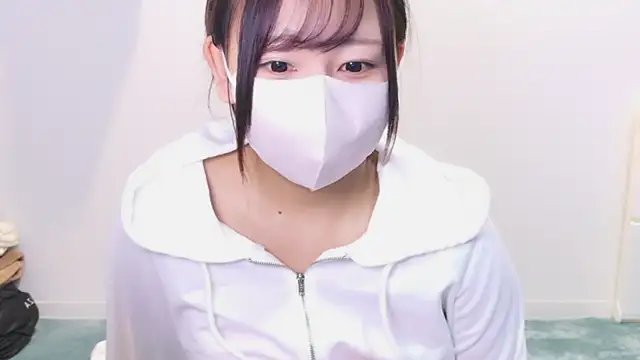 Snapshot of YUTSU_KI chatting on 12-21-24, 09:15 YUTSU KI online show from 12-21-24, 09:15