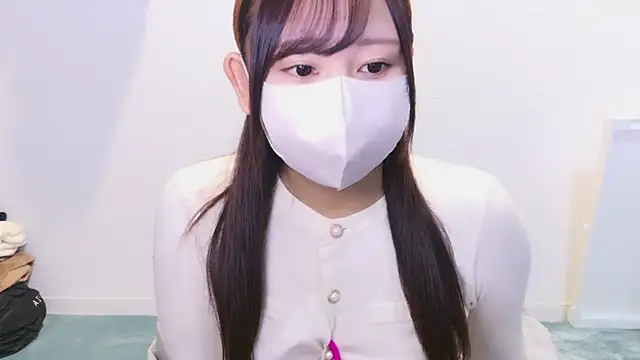 Snapshot of YUTSU_KI chatting on 12-25-24, 04:32 YUTSU KI online show from 12-25-24, 04:32