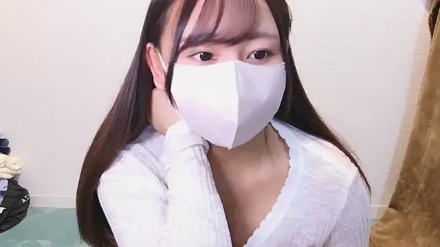 Snapshot of YUTSU_KI chatting on 01-04-25, 05:37 YUTSU KI online show from 01-04-25, 05:37
