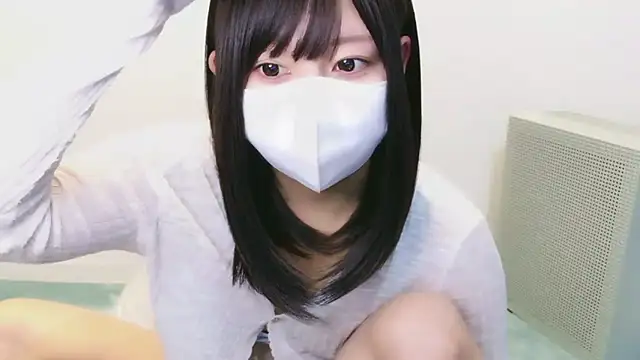 Snapshot of YUTSU_KI chatting on 09-17-25, 05:14 YUTSU KI online show from 09-17-25, 05:14