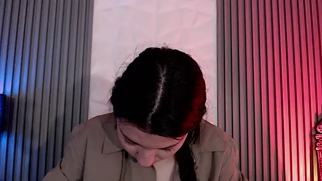 Snapshot of sophy_rock chatting on 10-28-25, 03:14 sophy rock online show from 10-28-25, 03:14