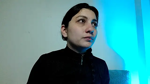 Snapshot of sophy_rock chatting on 11-07-25, 02:50 sophy rock online show from 11-07-25, 02:50