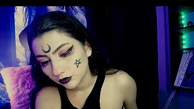 Snapshot of sophy_rock chatting on 02-21-26, 06:31 sophy rock online show from 02-21-26, 06:31