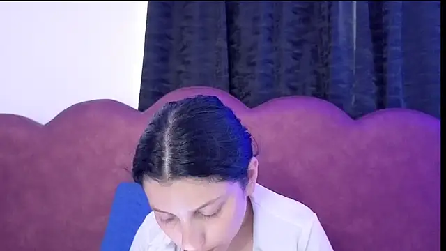 Snapshot of sophy_rock chatting on 04-13-26, 07:19 sophy rock online show from 04-13-26, 07:19