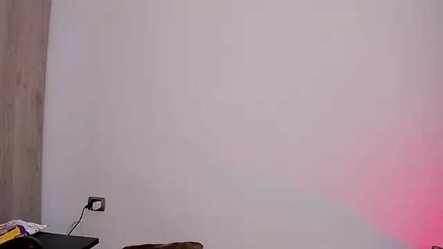 Snapshot of _miamadison chatting on 12-13-24, 12:06 miamadison online show from 12-13-24, 12:06