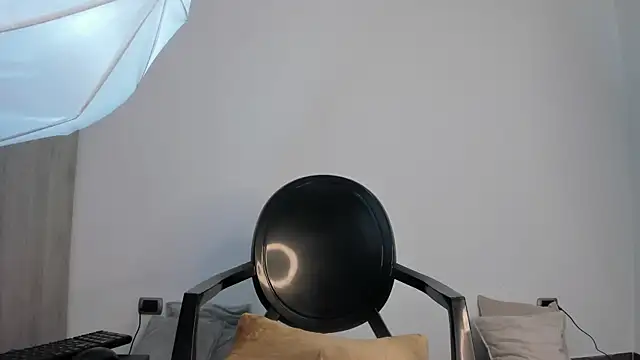 Snapshot of _miamadison chatting on 03-15-25, 11:40 miamadison online show from 03-15-25, 11:40