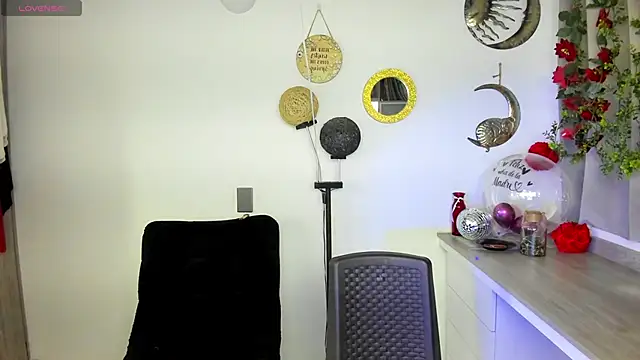  cristal ayala online show from 10-06-25, 11:35