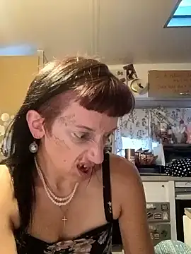 Snapshot of whitetrashdirtyslut chatting on 04-08-26, 02:50 whitetrashdirtyslut online show from 04-08-26, 02:50