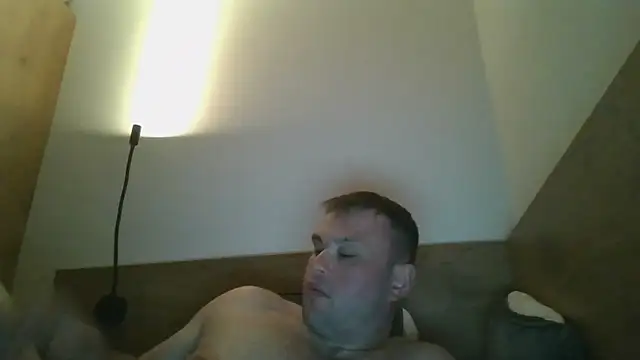 hotshot5395 online show from 09-15-25, 06:41