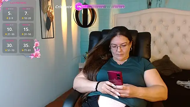 Snapshot of MsJossie chatting on 03-04-26, 03:12 MsJossie online show from 03-04-26, 03:12