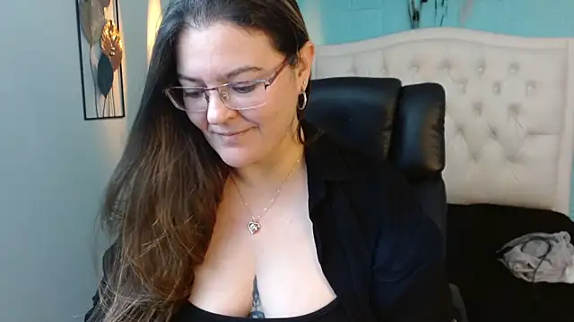 Snapshot of MsJossie chatting on 03-31-26, 02:35 MsJossie online show from 03-31-26, 02:35