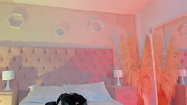 Agathaargent  online show from 12-21-25, 04:19