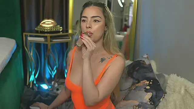 ScarletColes online show from 01-18-25, 02:36