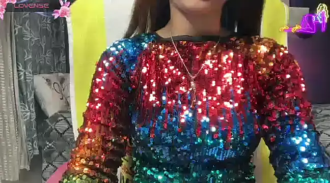 Snapshot of Royal_girl_1 chatting on 02-01-25, 05:16 Royal girl 1 online show from 02-01-25, 05:16