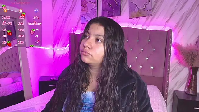Miaa Smiith1 online show from 12-06-24, 11:33