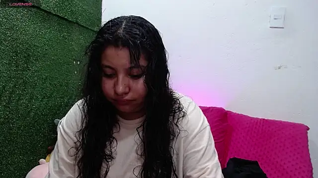 Miaa Smiith1 online show from 11-05-25, 10:04