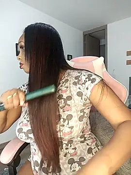 Snapshot of kitty__blackgl chatting on 01-31-25, 09:59 kitty blackgl online show from 01-31-25, 09:59