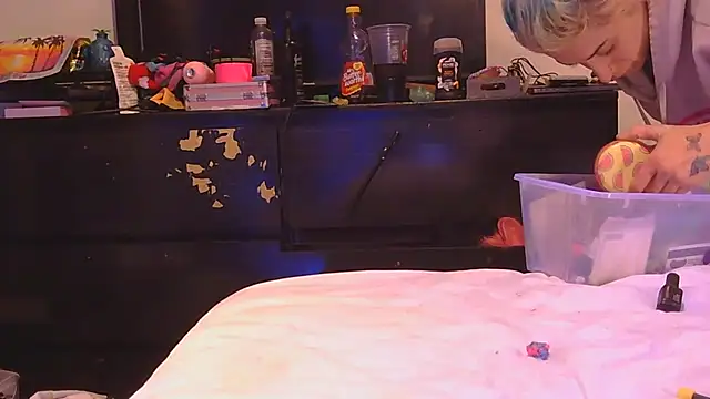 watermellonpussy online show from 10-29-25, 07:48