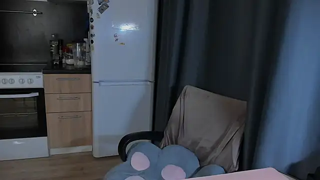 Snapshot of _jess_rabbit chatting on 12-17-24, 02:33 jess rabbit online show from 12-17-24, 02:33