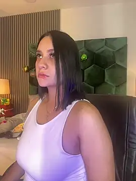 GabriellaFerrer online show from 12-18-24, 10:30