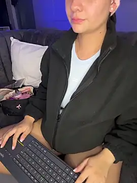 GabriellaFerrer online show from 12-03-25, 10:46