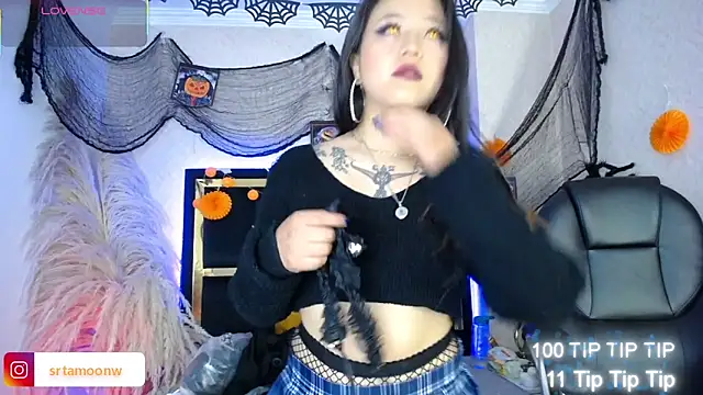 Moon Water   online show from 10-16-25, 01:01