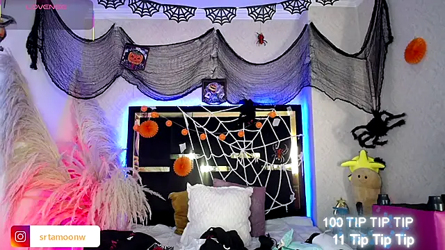 Moon Water   online show from 11-05-25, 10:04