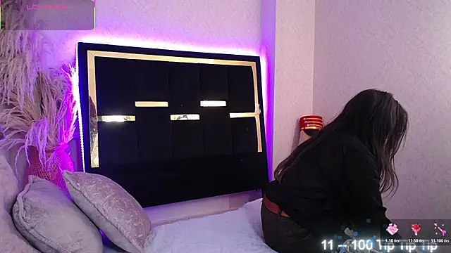 Moon Water   online show from 03-10-26, 11:37