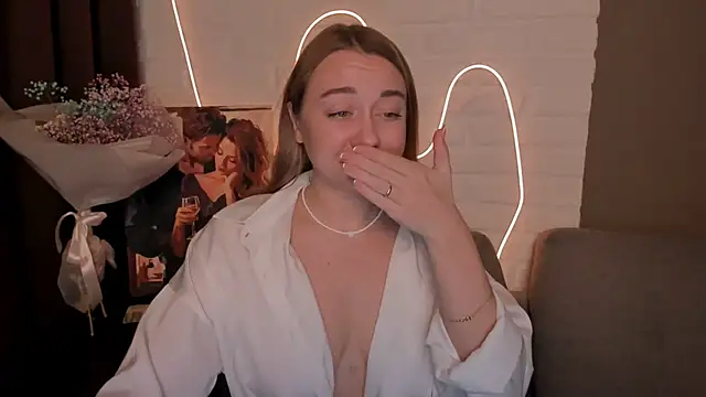 DanielaWisse online show from 12-22-24, 08:36