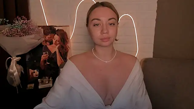 DanielaWisse online show from 12-23-24, 02:56