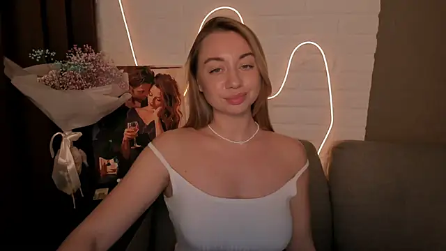 DanielaWisse online show from 12-25-24, 05:16