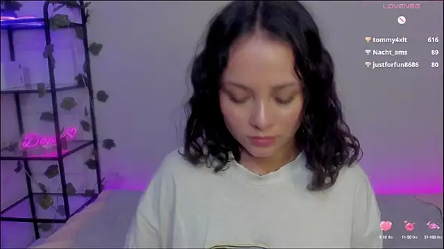 Megan Rodrigo online show from 01-14-25, 01:15