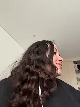 Megan Rodrigo online show from 06-06-26, 02:33