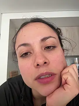 Megan Rodrigo online show from 06-17-26, 05:47