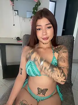 Roxanne 08 online show from 01-17-25, 07:16
