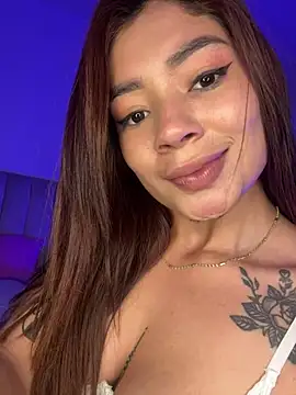 Roxanne 08 online show from 03-10-25, 07:53