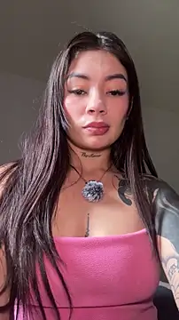 Snapshot of Roxanne_08 chatting on 05-05-26, 06:05 Roxanne 08 online show from 05-05-26, 06:05