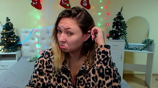 SallyVerda online show from 12-28-24, 07:43