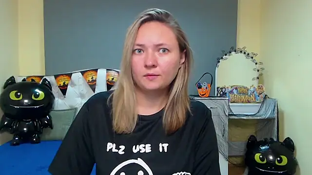 SallyVerda online show from 10-23-25, 05:23