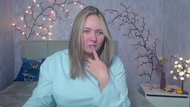 SallyVerda online show from 04-30-26, 06:25