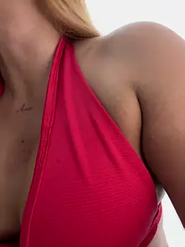 Snapshot of Amber_Martins_ chatting on 03-10-26, 09:53 Amber Martins online show from 03-10-26, 09:53