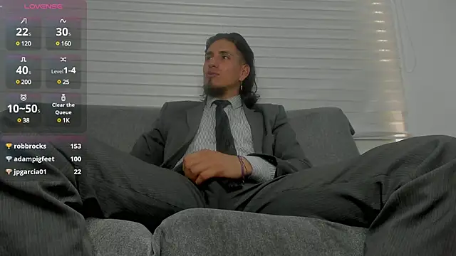 Snapshot of Tom_blunt96 chatting on 12-14-24, 04:31 Tom blunt96 online show from 12-14-24, 04:31