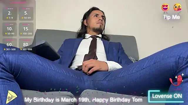 Snapshot of Tom_blunt96 chatting on 03-22-25, 04:45 Tom blunt96 online show from 03-22-25, 04:45