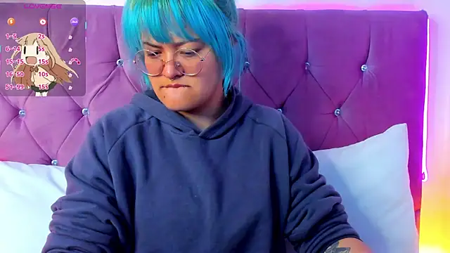 lucky-leah online show from 02-25-25, 03:42