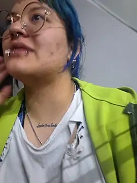 lucky-leah online show from 05-08-26, 03:56