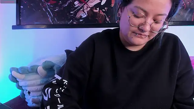 lucky-leah online show from 06-09-26, 05:30