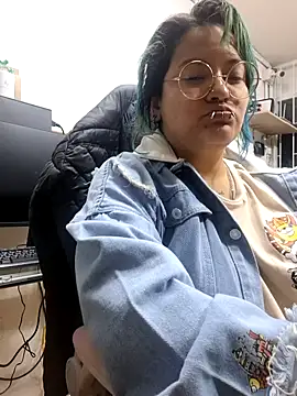 lucky-leah online show from 06-17-26, 03:53